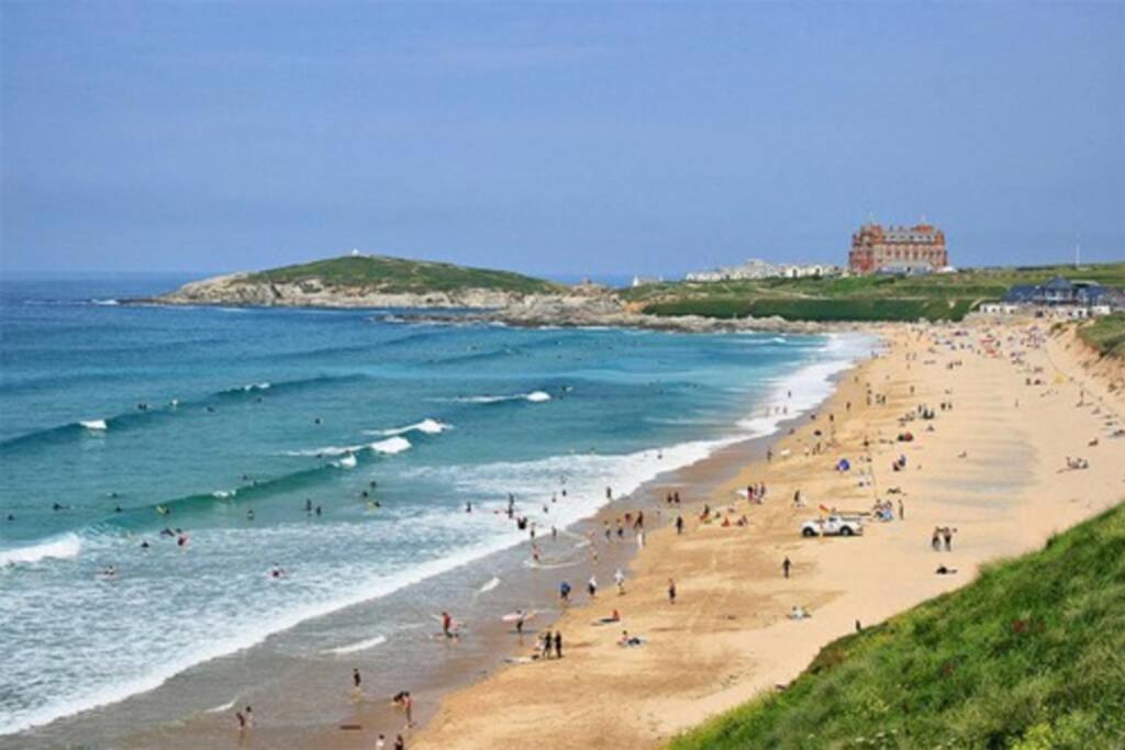 Large 5 Bed 3 Bath House 300 Meters From Beach And Restaurants New Quay Exterior foto